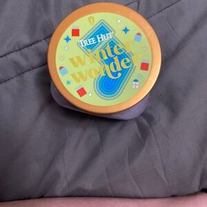 Tree Hut Winter Wonder Body Wash - Gold and Green